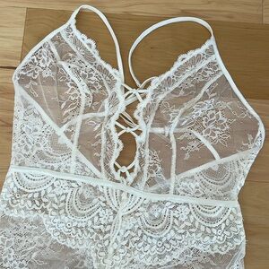 White intimissimi lace bodysuit